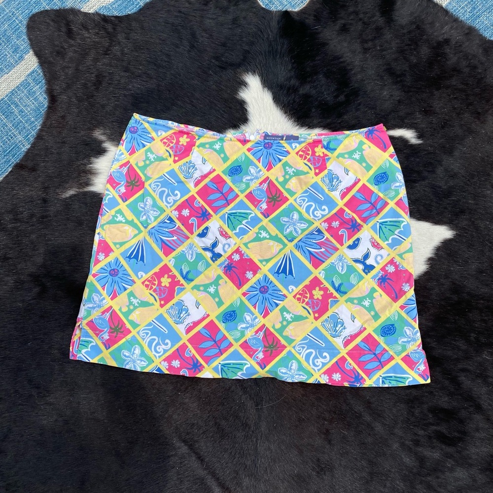 Colorful Patterned Women's Shorts - Picture 2 of 5
